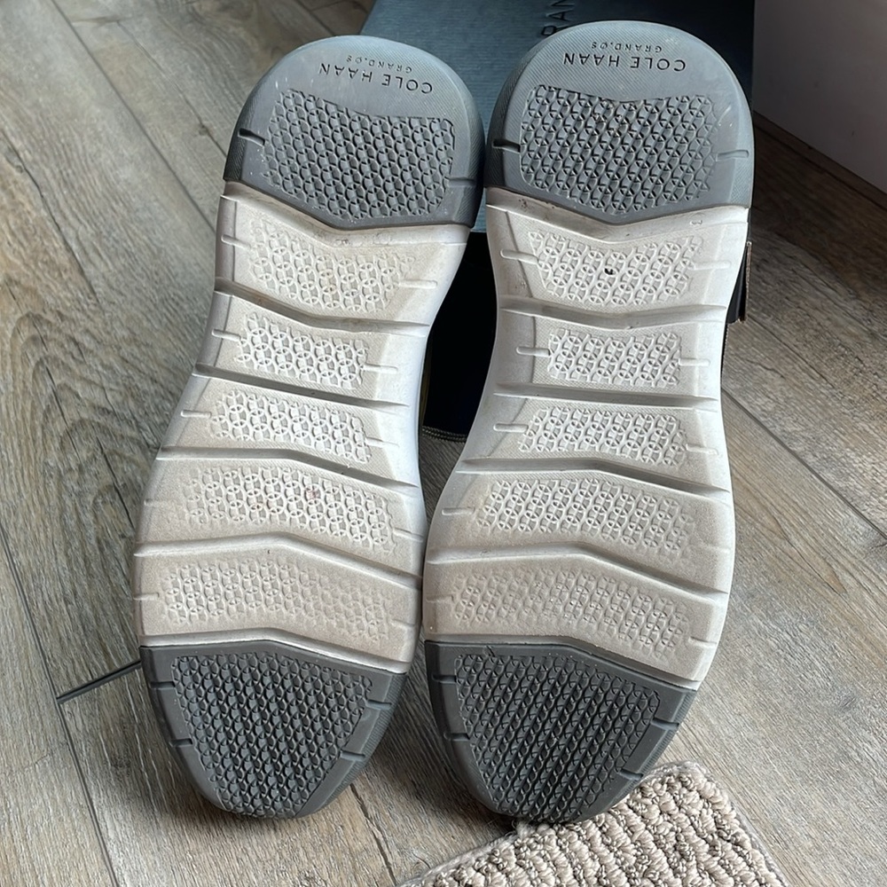 Cole Haan men’s sneakers. - Picture 7 of 8